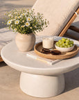 Table basse Galet – Effet travertin mat, design sculptural