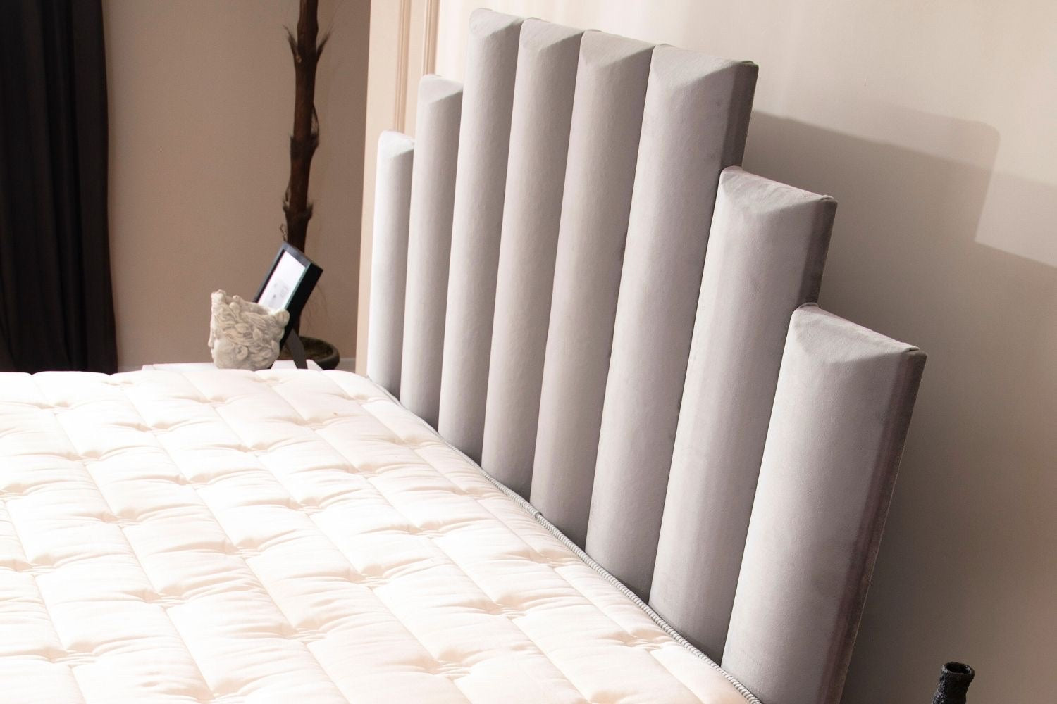 LIT COFFRE TOKYO ANTHRACITE OU BEIGE 140